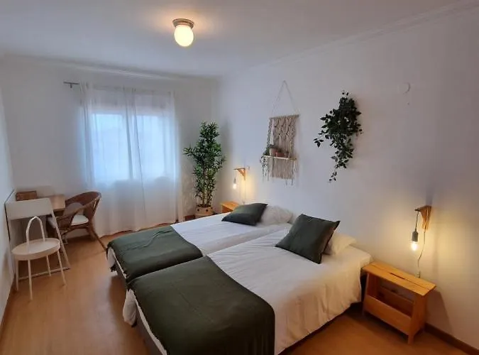 Be Surfhouse Gasthof Baleal